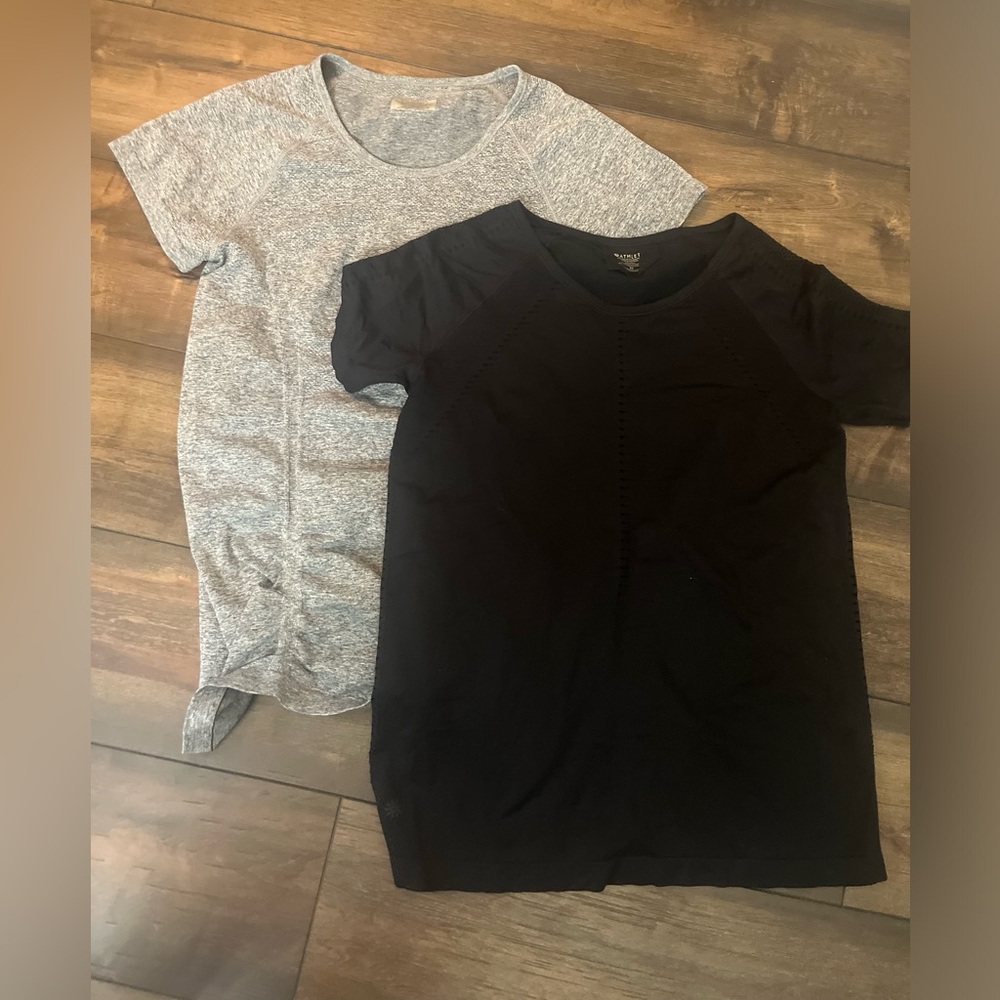 Athleta Swiftly tech drifit spandex work out tops!